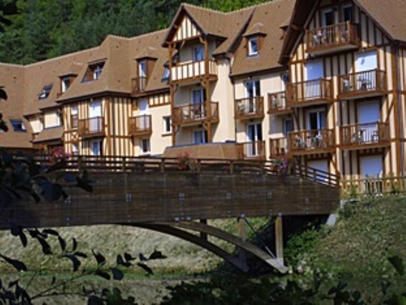 Karma Manoir Des Deux Amants Aparthotel Connelles Εξωτερικό φωτογραφία