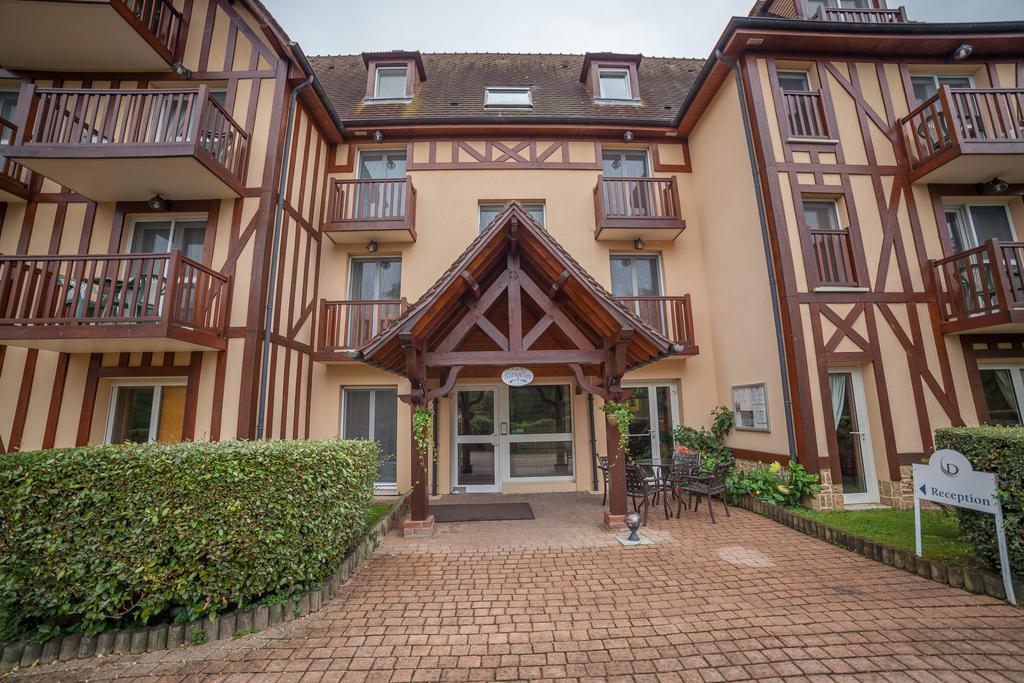 Karma Manoir Des Deux Amants Aparthotel Connelles Εξωτερικό φωτογραφία