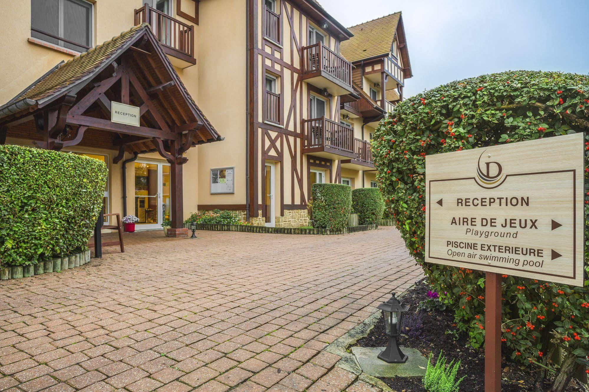 Karma Manoir Des Deux Amants Aparthotel Connelles Εξωτερικό φωτογραφία